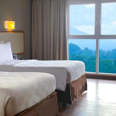Swiss-Belhotel Bogor Exteriör bild
