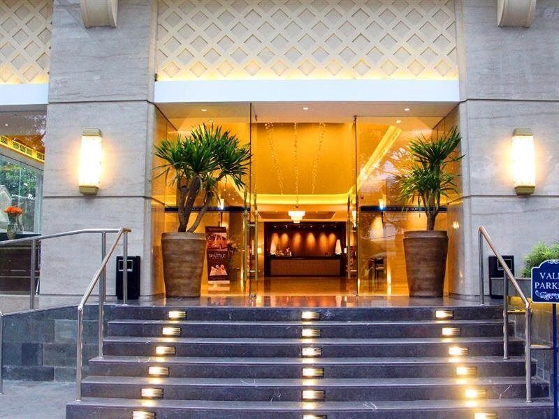Swiss-Belhotel Bogor Exteriör bild